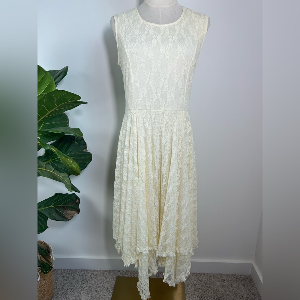 BACK IN THE SADDLE Lace Midi Dress